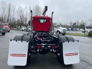 2025 Kenworth T880