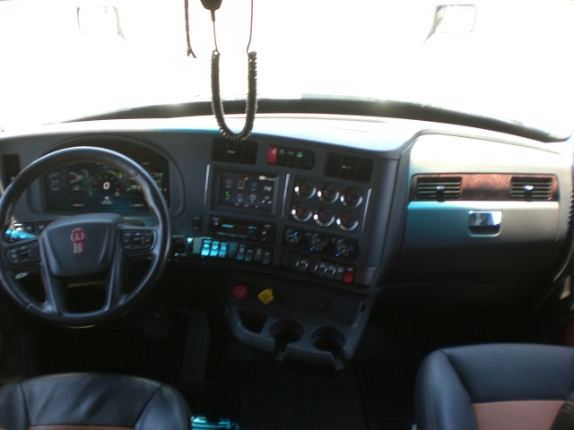 2023 Kenworth T680