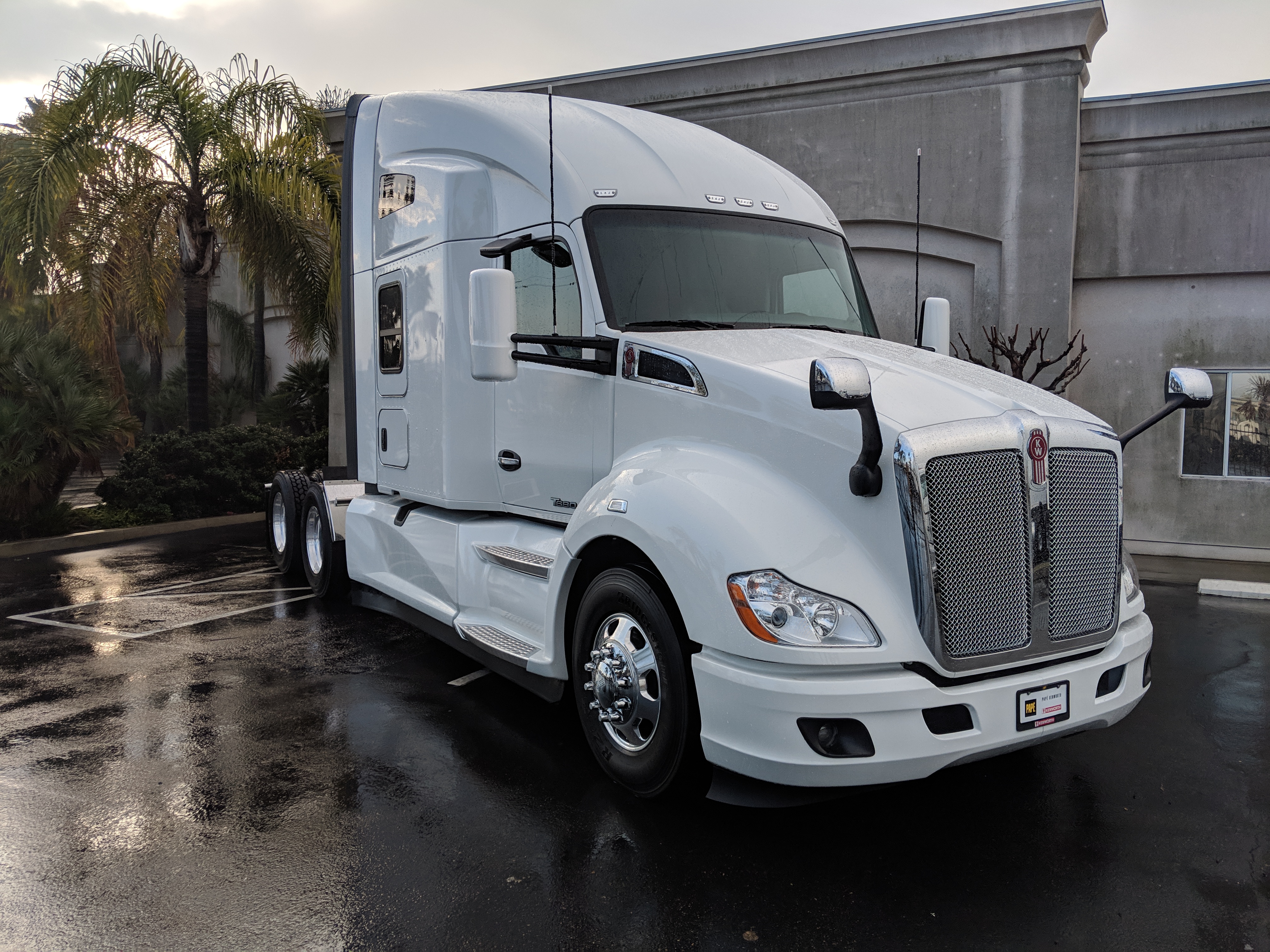 2021 Kenworth T680 Papé Kenworth