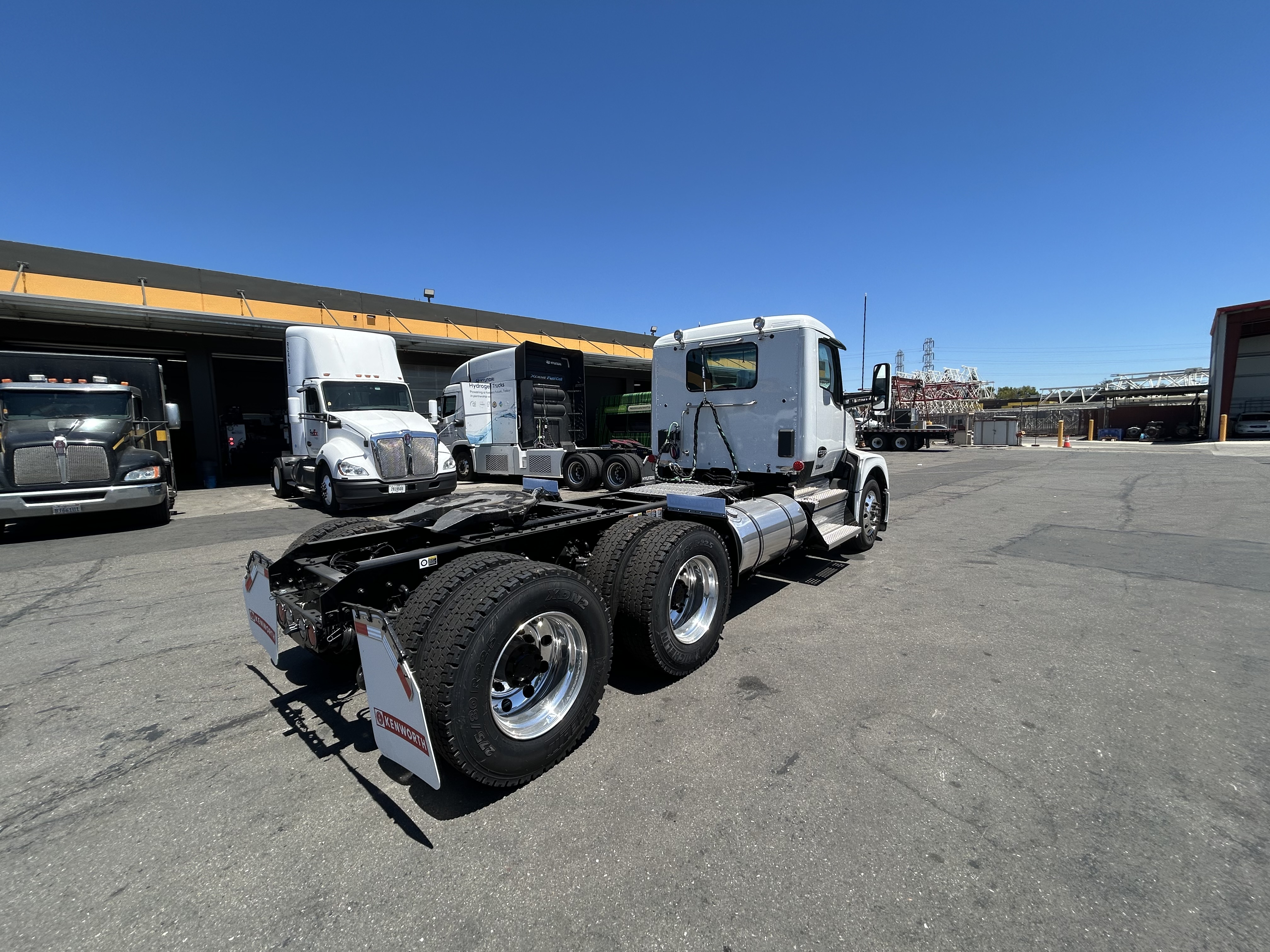 2024 Kenworth T680