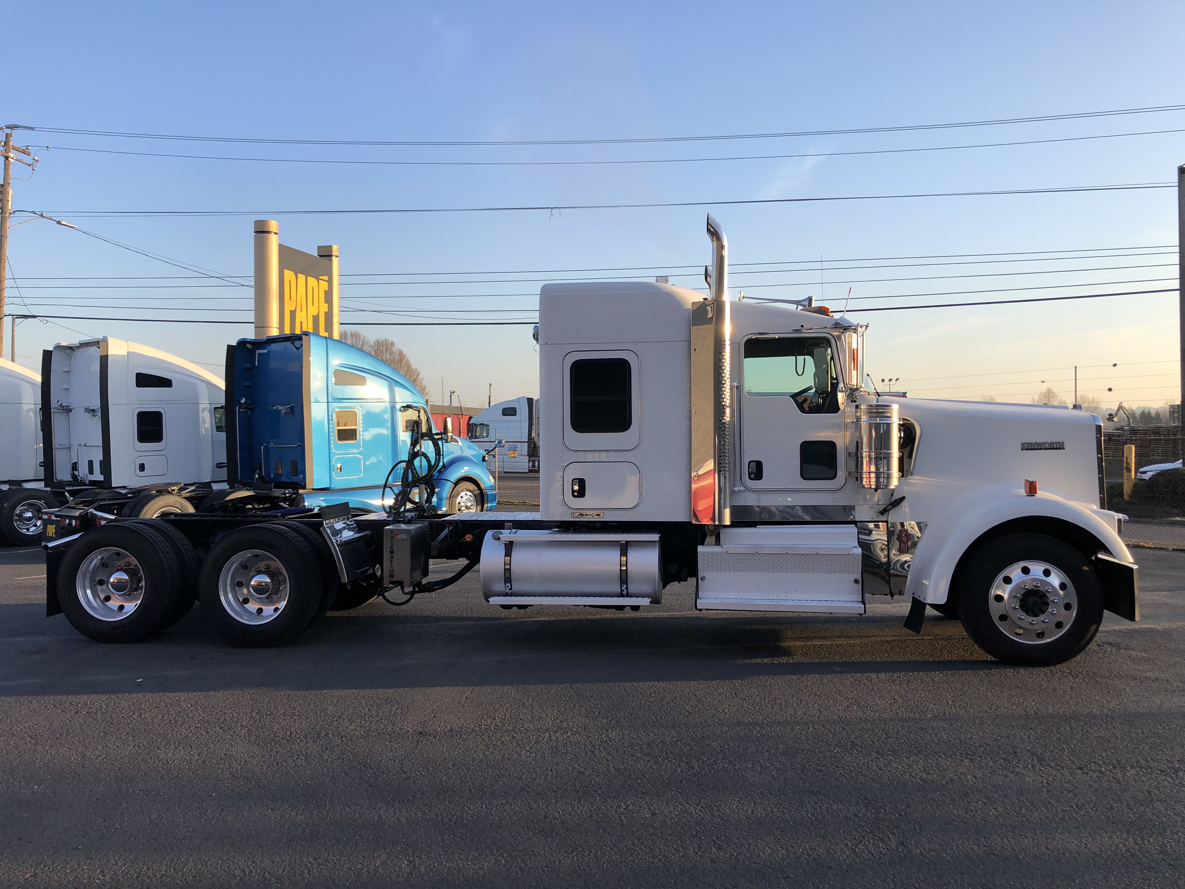 2014 Kenworth W900L