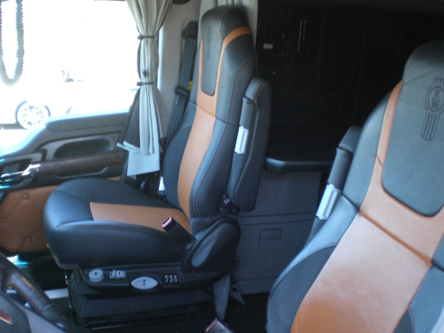 2023 Kenworth T680