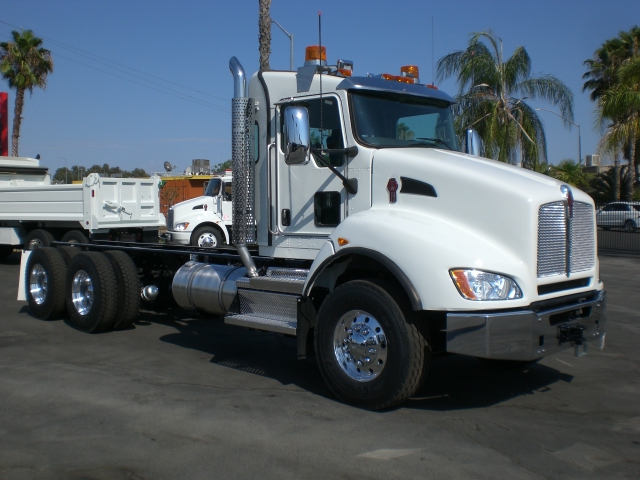 2022 Kenworth T440