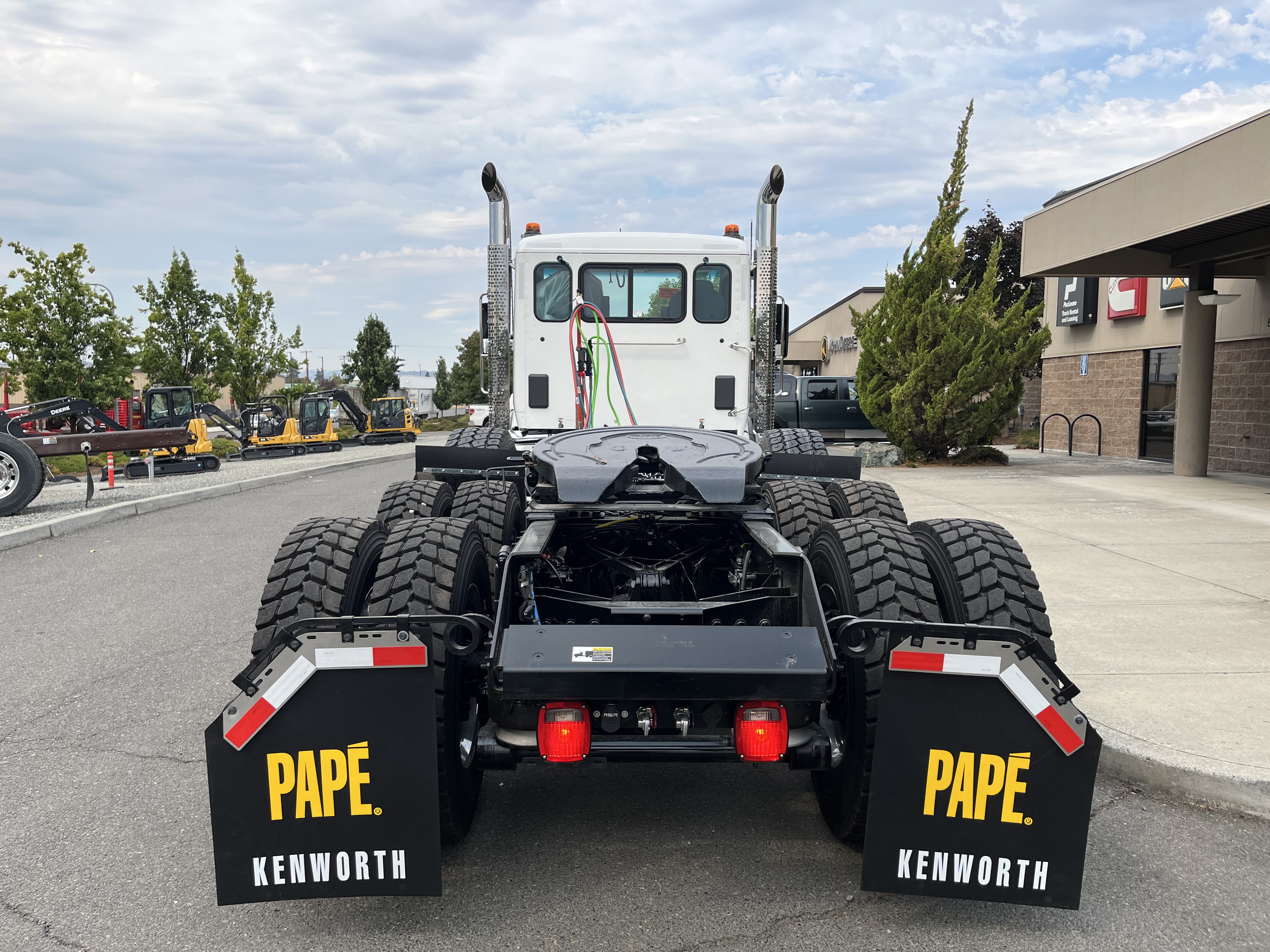 2026 Kenworth T880