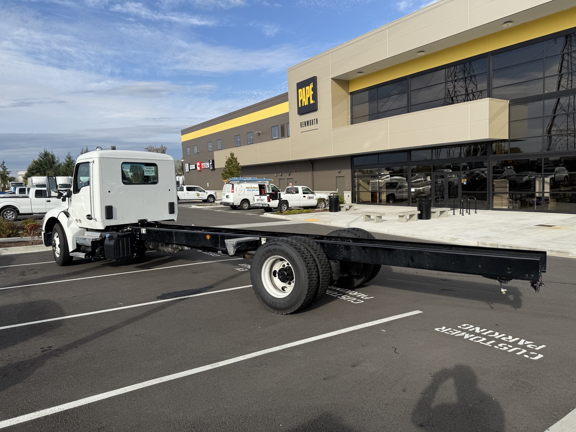 2025 Kenworth T280