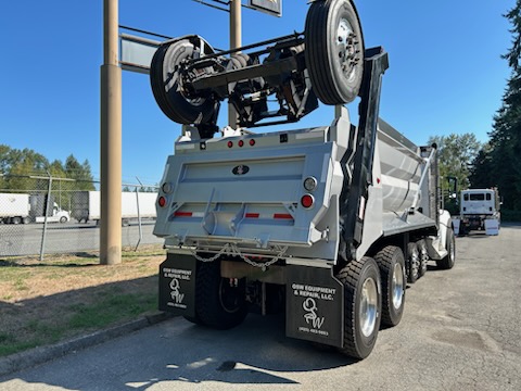 2025 Kenworth T880