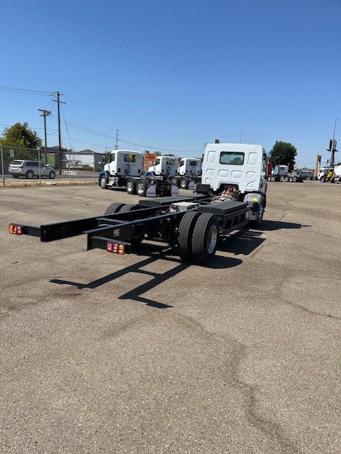 2025 Kenworth K270E