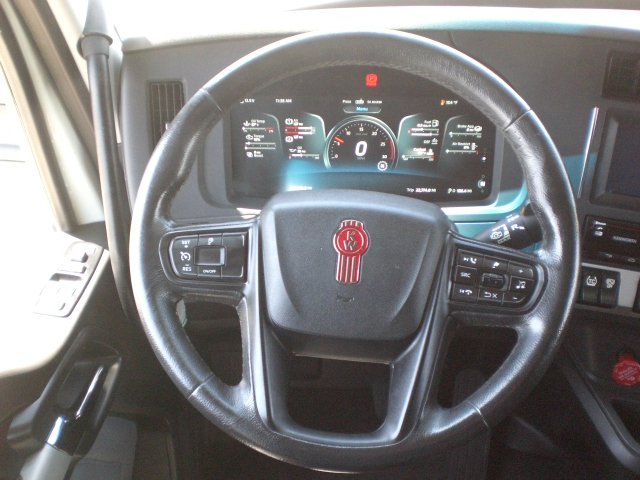 2023 Kenworth T680